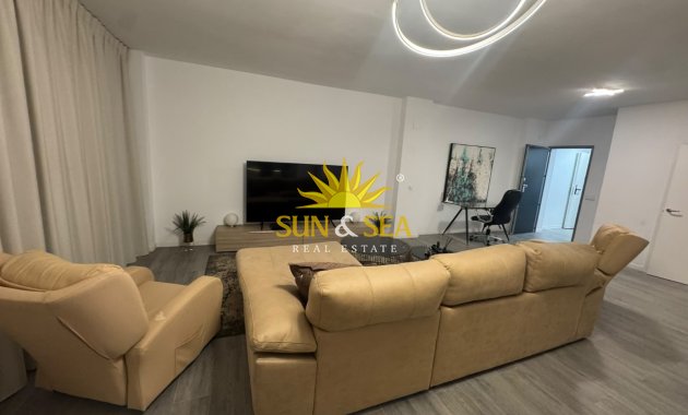 Wohnung - Langfristige Vermietung - Benidorm - Benidorm