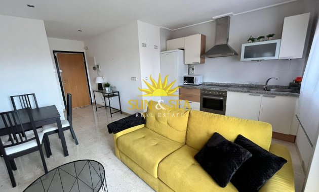 Wohnung - Wiederverkauf -  - SS00-588J