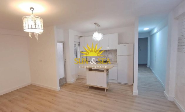 Wohnung - Wiederverkauf - Torrevieja - torrevieja
