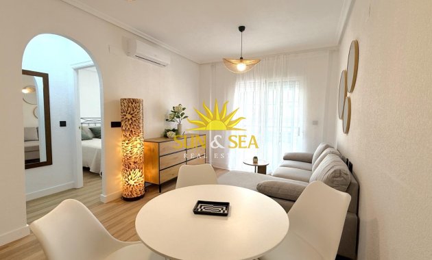 Wohnung - Wiederverkauf - Torrevieja - torrevieja