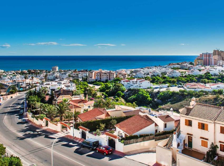 Torrevieja begins 2026 with 110,500 inhabitants and welcomes more than 4,100 new residents in one year
