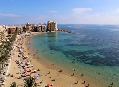 Torrevieja will have the Smoke-Free Beaches flag for the first time