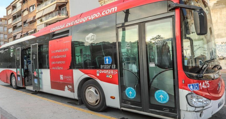 Torrevieja bets on more sustainable urban transport with 32 hybrid and electric buses