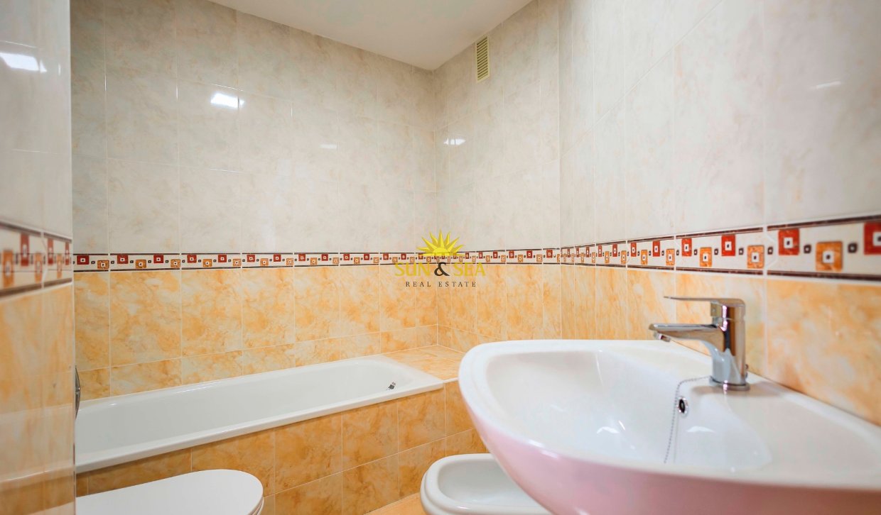 Alquiler a largo plazo - Apartamento - Almoradí