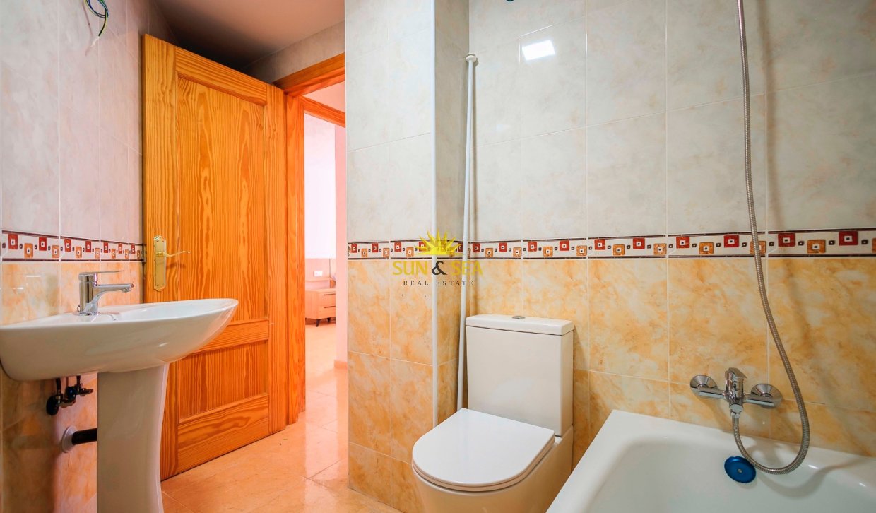 Alquiler a largo plazo - Apartamento - Almoradí