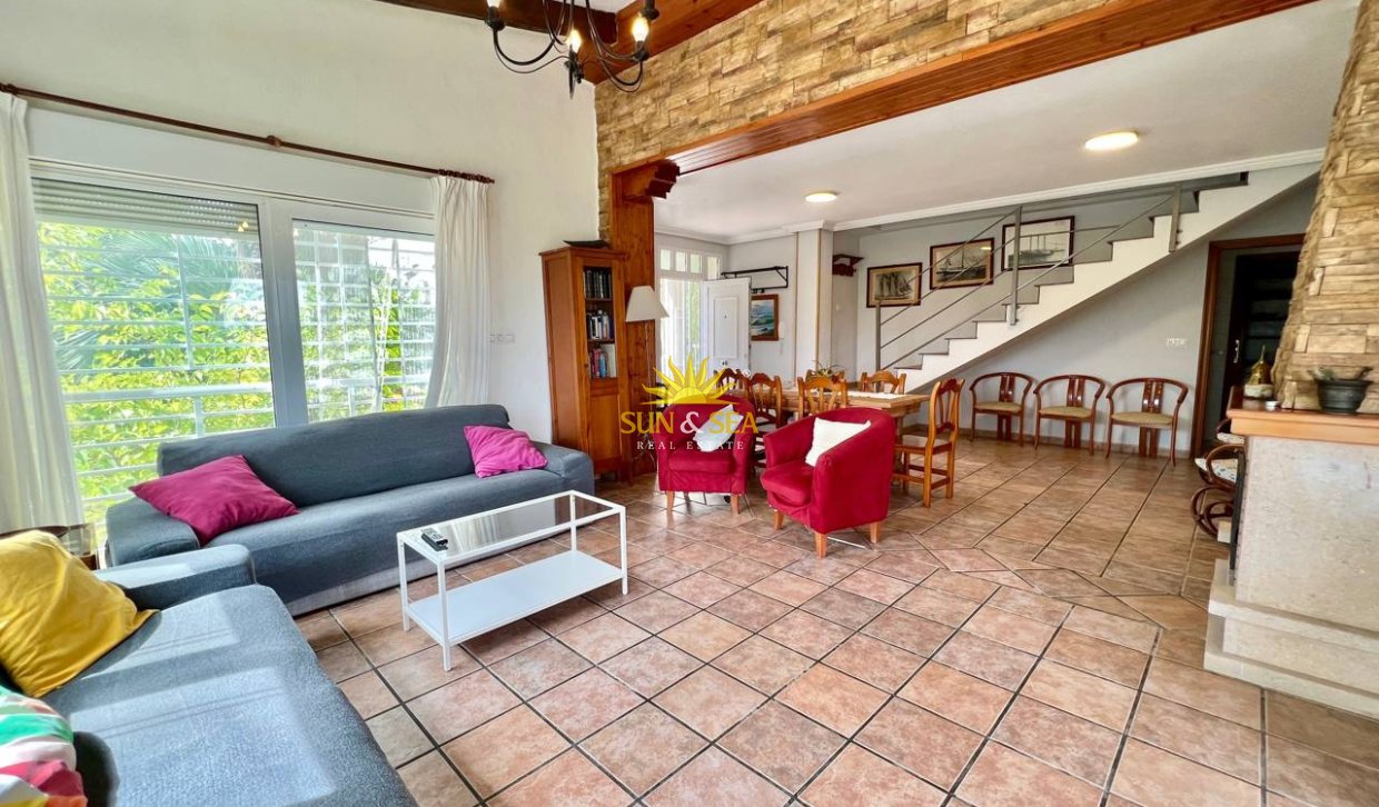 Alquiler a largo plazo - Chalet - Torrevieja - Los Balcones - Los Altos del Edén
