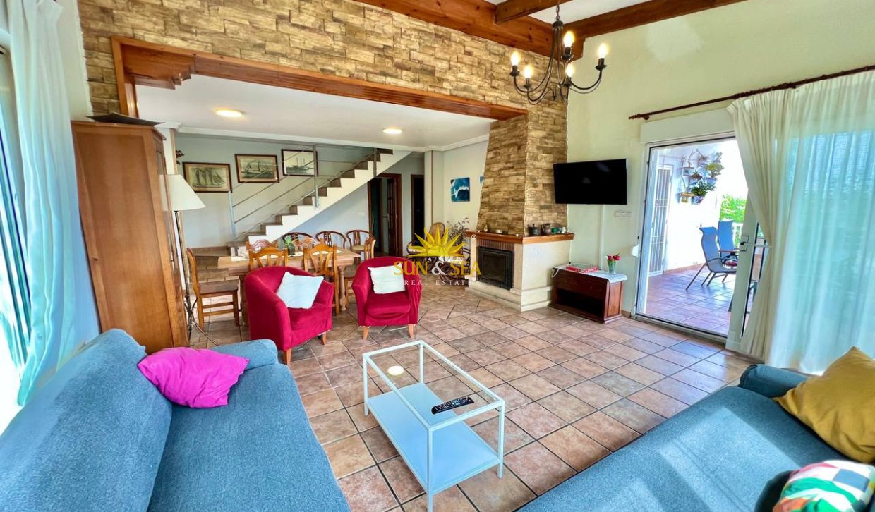 Alquiler a largo plazo - Chalet - Torrevieja - Los Balcones - Los Altos del Edén