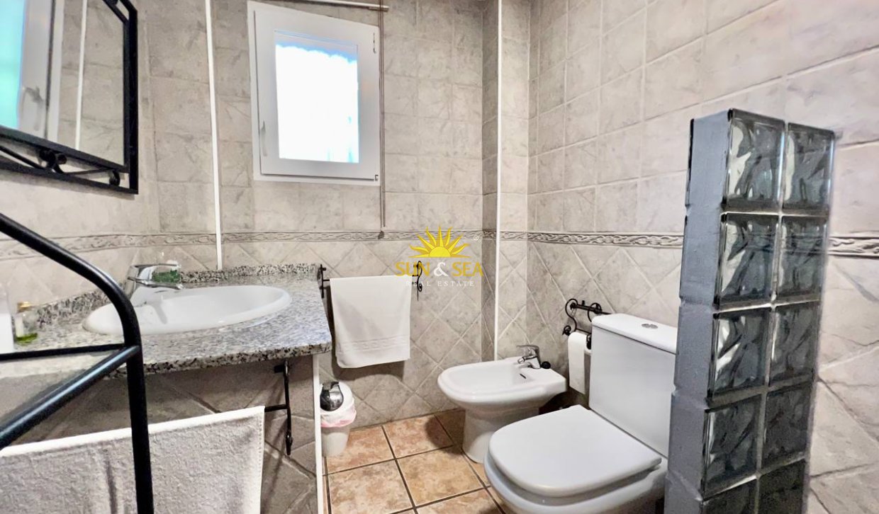 Alquiler a largo plazo - Chalet - Torrevieja - Los Balcones - Los Altos del Edén