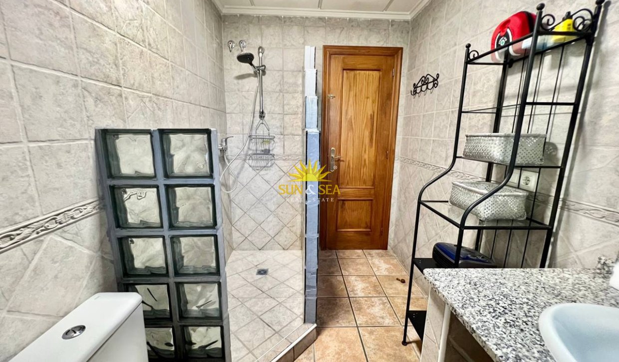 Alquiler a largo plazo - Chalet - Torrevieja - Los Balcones - Los Altos del Edén