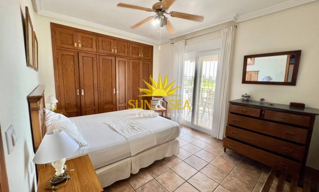 Alquiler a largo plazo - Chalet - Torrevieja - Los Balcones - Los Altos del Edén