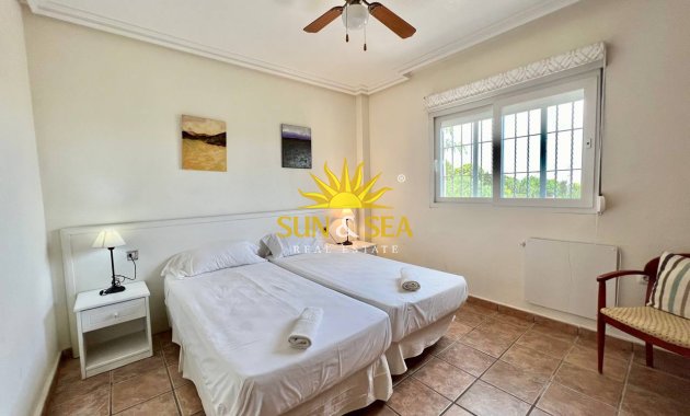 Alquiler a largo plazo - Chalet - Torrevieja - Los Balcones - Los Altos del Edén