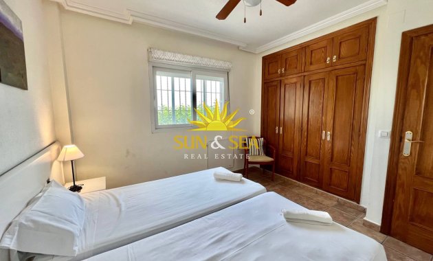 Alquiler a largo plazo - Chalet - Torrevieja - Los Balcones - Los Altos del Edén