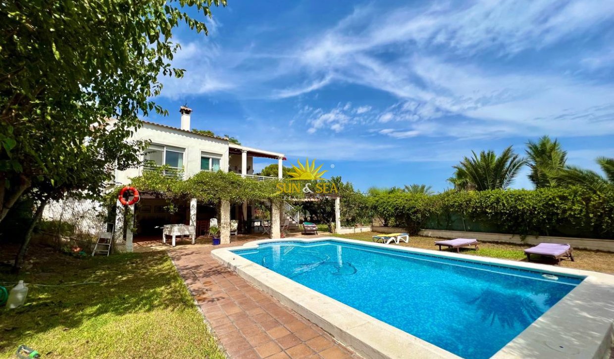 Alquiler a largo plazo - Chalet - Torrevieja - Los Balcones - Los Altos del Edén