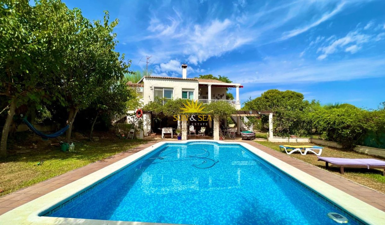 Alquiler a largo plazo - Chalet - Torrevieja - Los Balcones - Los Altos del Edén