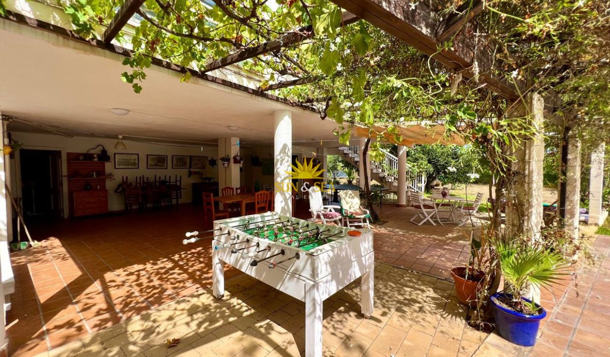 Alquiler a largo plazo - Chalet - Torrevieja - Los Balcones - Los Altos del Edén