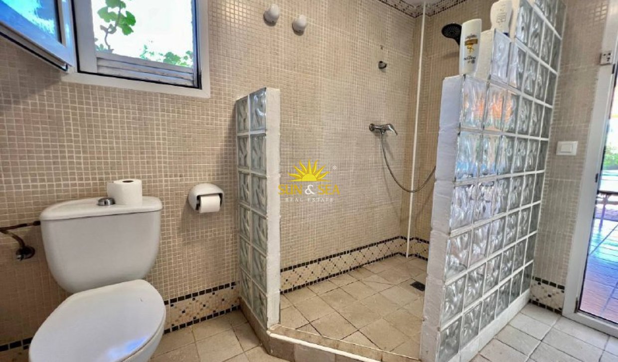 Alquiler a largo plazo - Chalet - Torrevieja - Los Balcones - Los Altos del Edén
