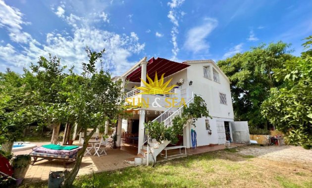 Alquiler a largo plazo - Chalet - Torrevieja - Los Balcones - Los Altos del Edén