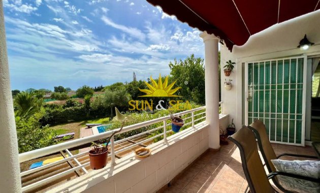 Alquiler a largo plazo - Chalet - Torrevieja - Los Balcones - Los Altos del Edén