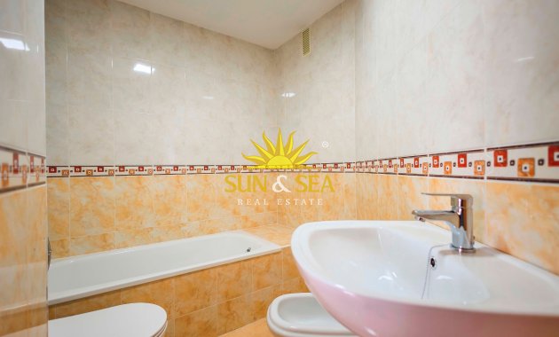 Location à long terme - Penthouse - Almoradí