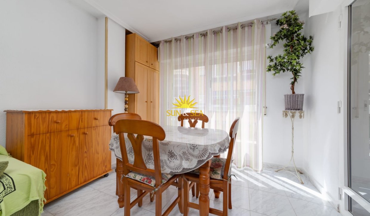 Kurzzeit-Vermietung - Wohnung - Torrevieja - Playa de los Locos