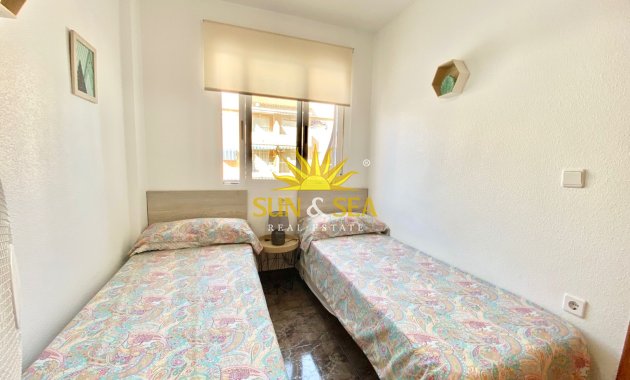 Kurzzeit-Vermietung - Wohnung - Torrevieja - Playa de los Naufragos