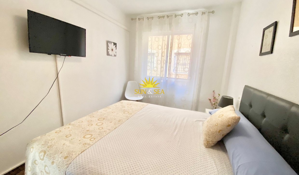 Kurzzeit-Vermietung - Wohnung - Torrevieja - Playa de los Naufragos