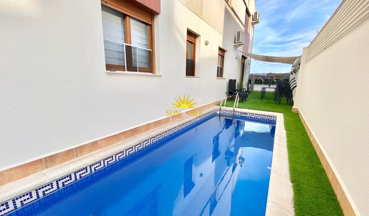Alquiler a largo plazo - Chalet - San Pedro del Pinatar - Los Peñascos