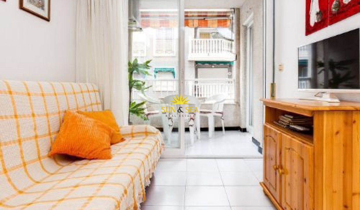 Long Term Rental - Apartment - Torrevieja - Playa de los Locos