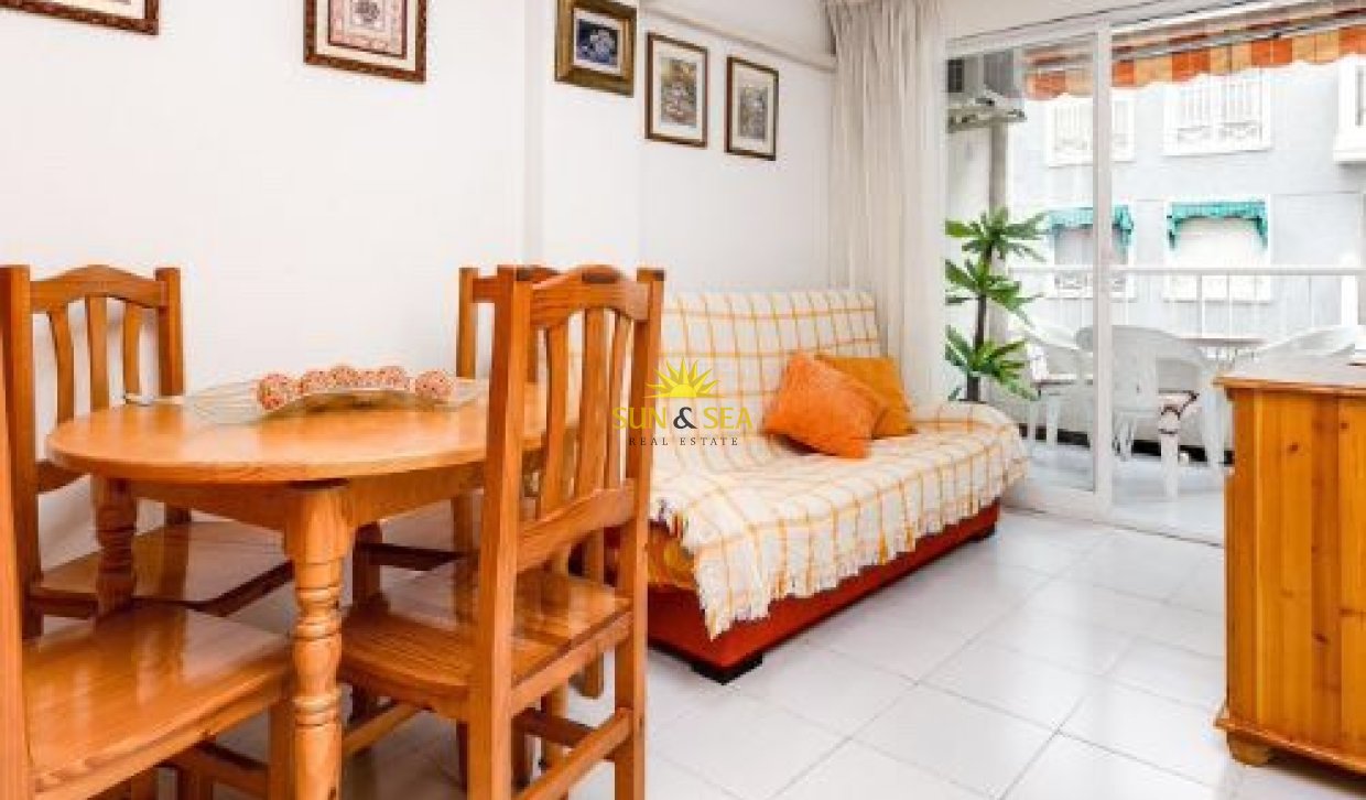 Long Term Rental - Apartment - Torrevieja - Playa de los Locos