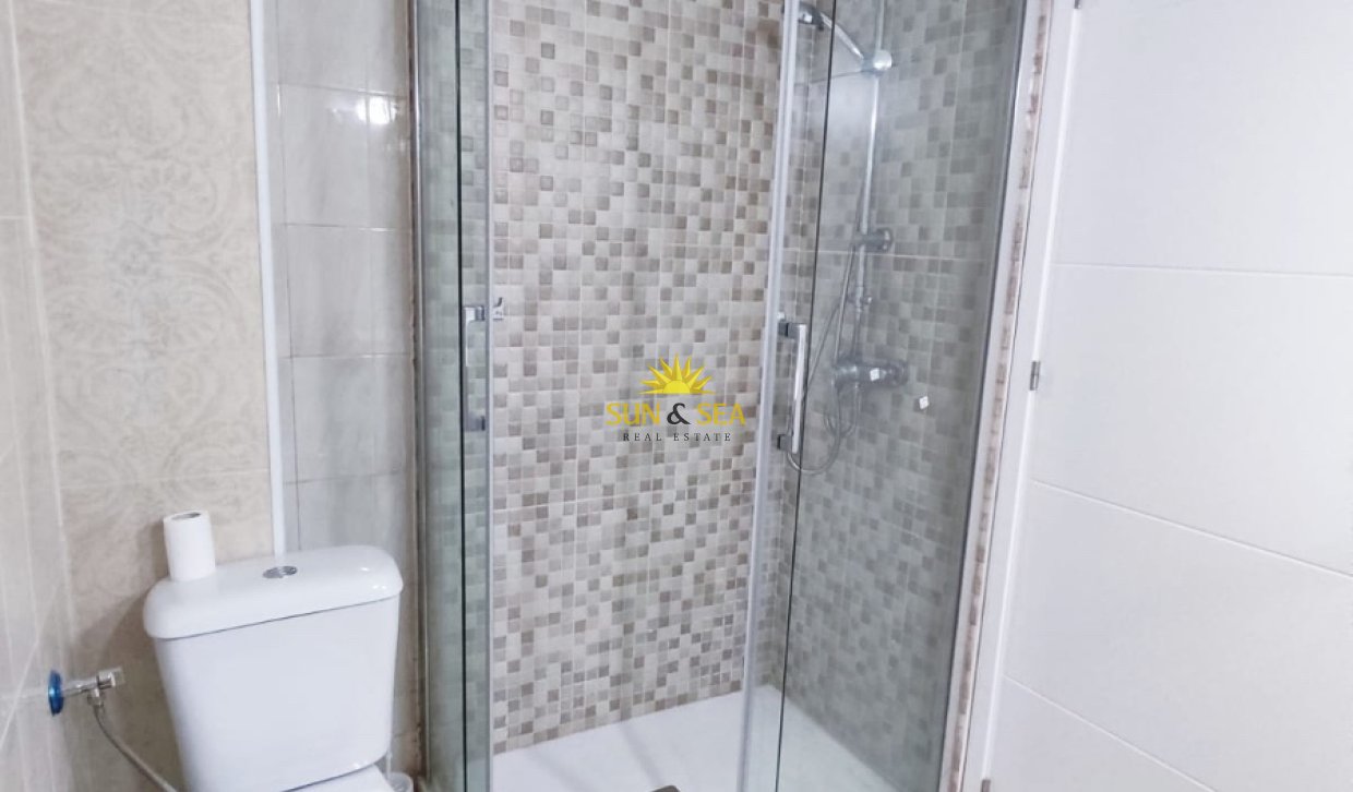 Reventa - Apartamento - Torrevieja - Playa del Cura