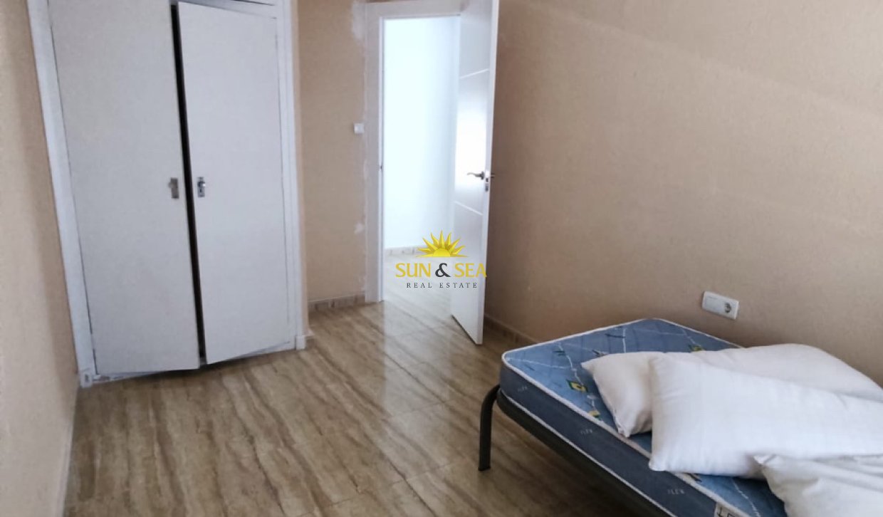Reventa - Apartamento - Torrevieja - Playa del Cura