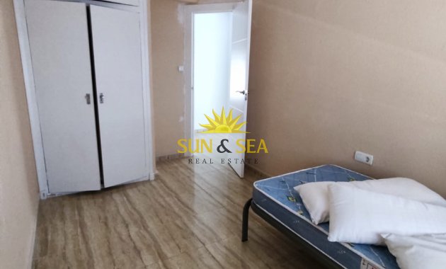 Reventa - Apartamento - Torrevieja - Playa del Cura