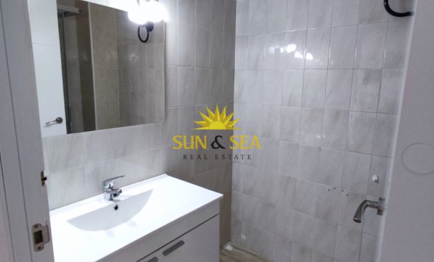 Reventa - Apartamento - Torrevieja - Playa del Cura
