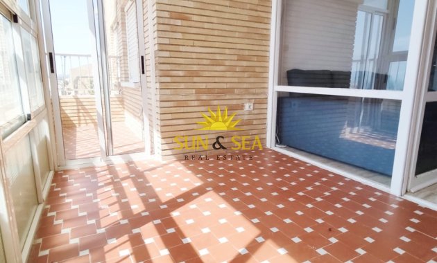 Reventa - Apartamento - Torrevieja - Playa del Cura
