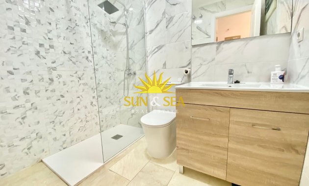 Long Term Rental - Studio apartment - Torrevieja - Playa de los Locos
