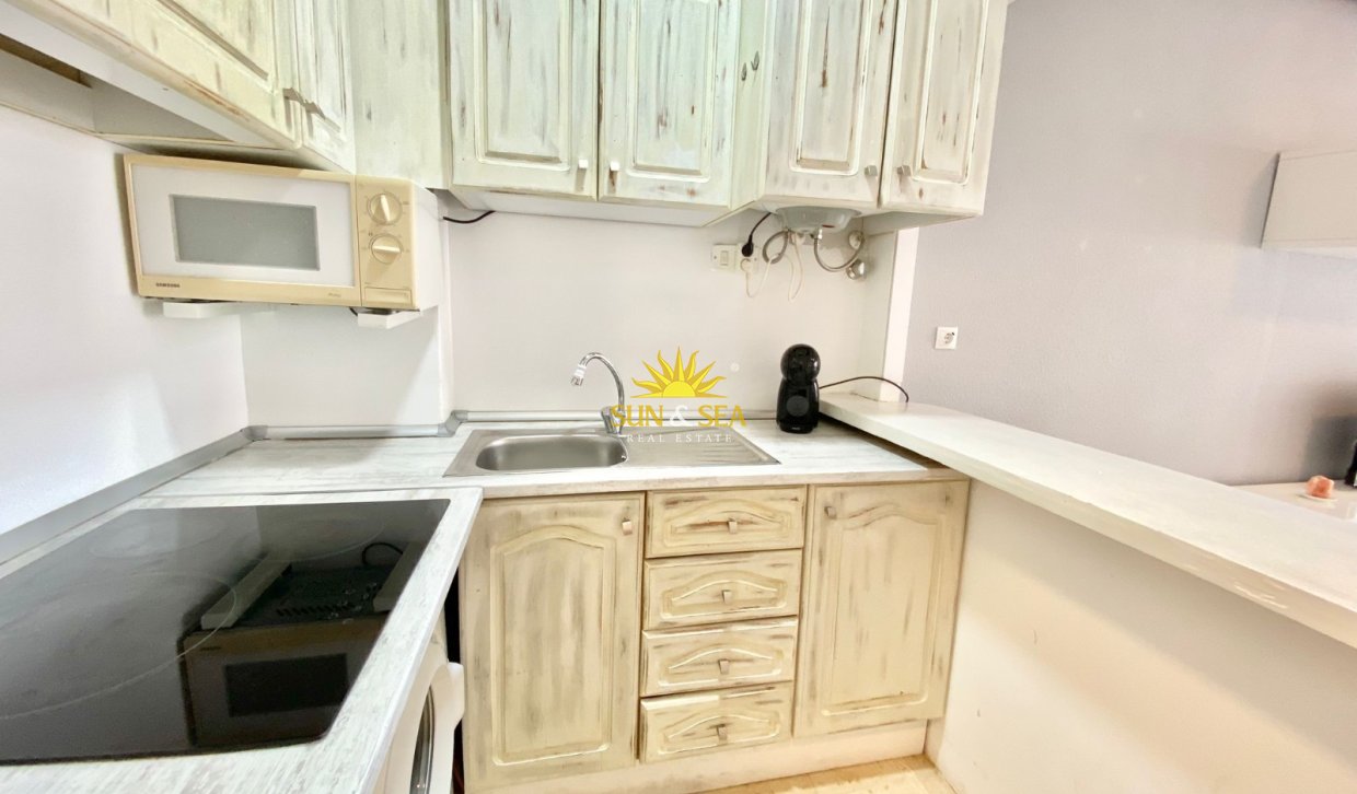 Long Term Rental - Studio apartment - Torrevieja - Playa de los Locos