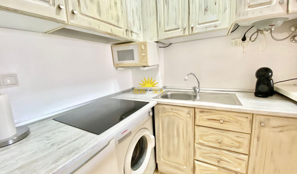 Long Term Rental - Studio apartment - Torrevieja - Playa de los Locos