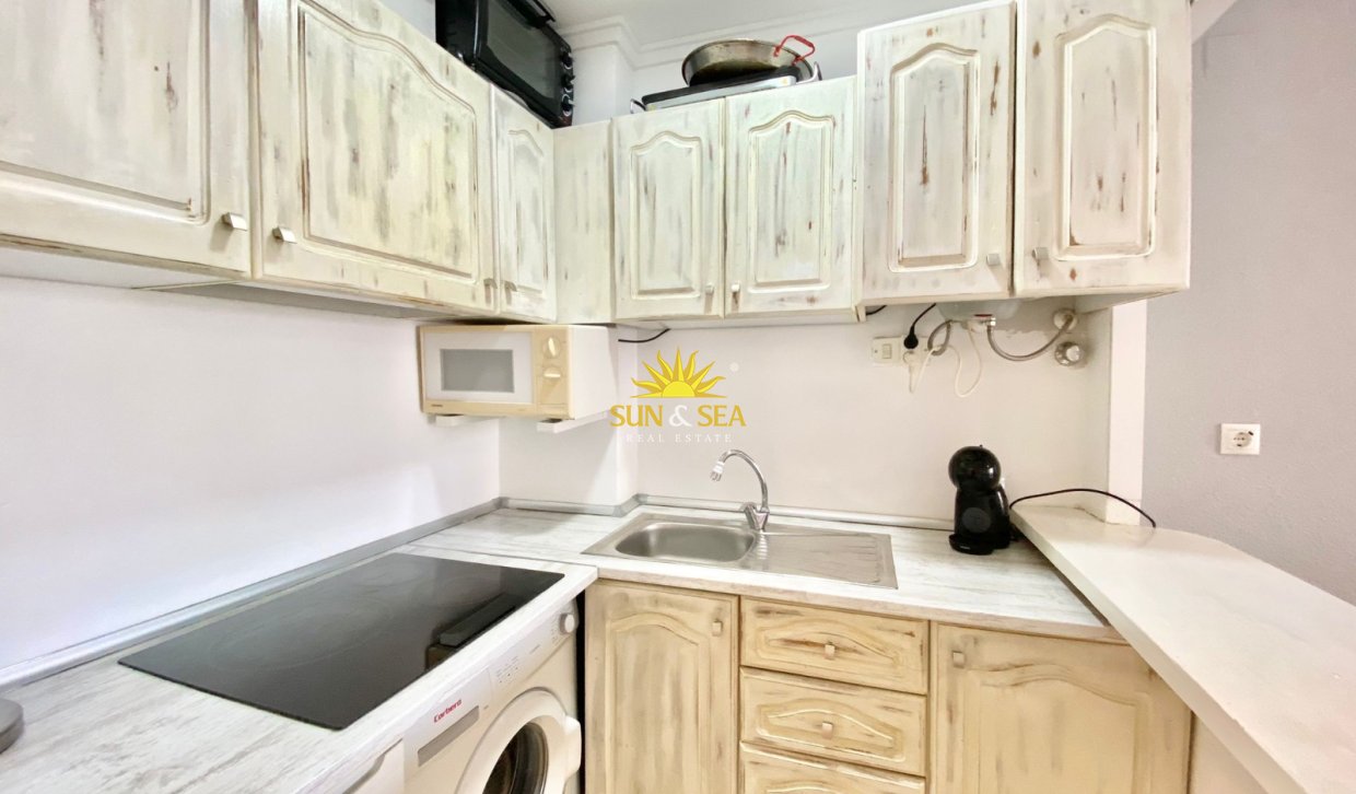 Long Term Rental - Studio apartment - Torrevieja - Playa de los Locos
