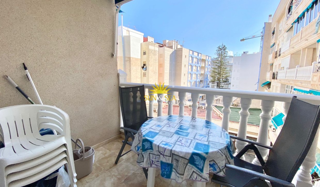 Long Term Rental - Studio apartment - Torrevieja - Playa de los Locos