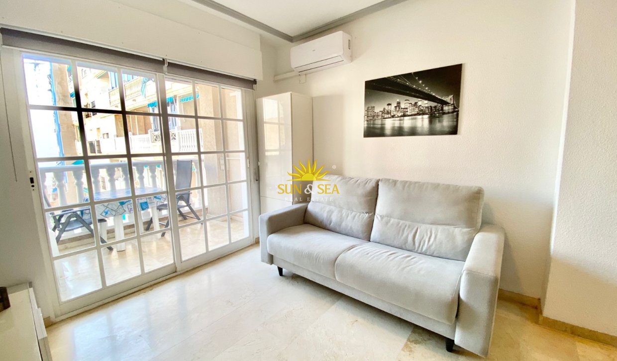 Long Term Rental - Studio apartment - Torrevieja - Playa de los Locos