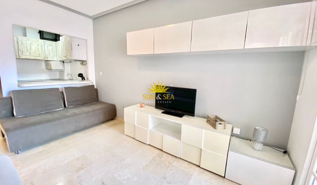 Long Term Rental - Studio apartment - Torrevieja - Playa de los Locos