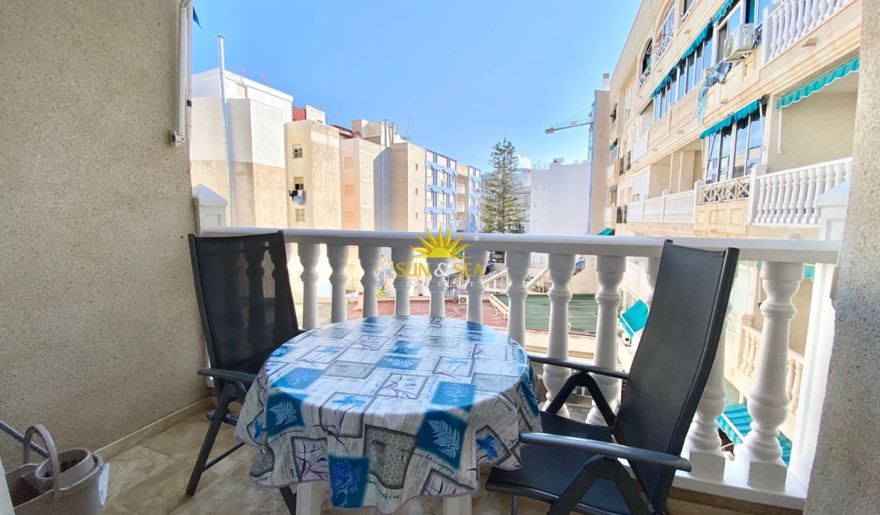 Long Term Rental - Studio apartment - Torrevieja - Playa de los Locos