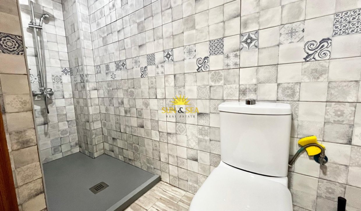 Long Term Rental - Studio apartment - Torrevieja - La Mata