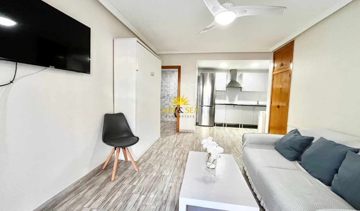 Long Term Rental - Studio apartment - Torrevieja - La Mata