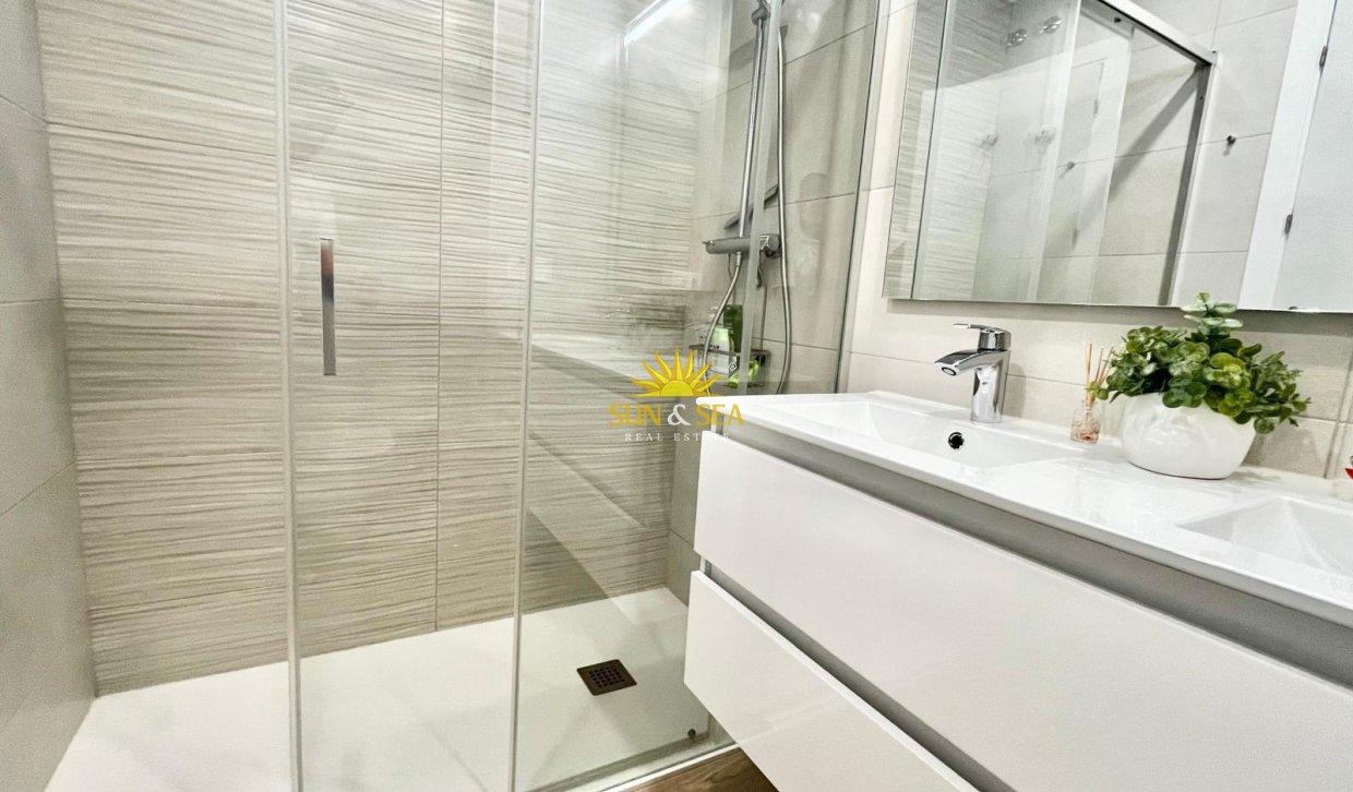 Verhuur Korte Termijn - Appartement - Benidorm