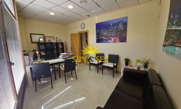 Resale - Commercial - Orihuela