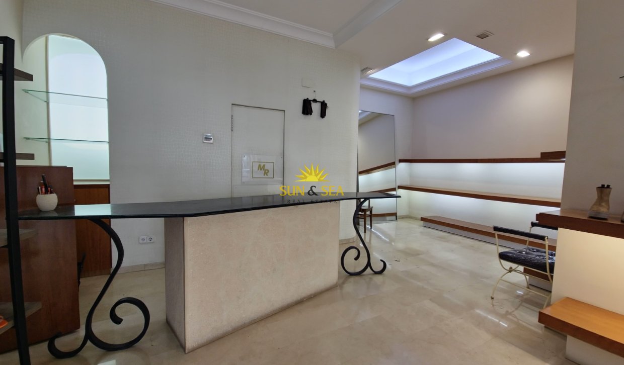 Long Term Rental - Commercial - Guardamar del Segura - PARQUE ALFONSO XIII