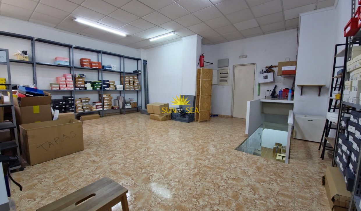 Long Term Rental - Commercial - Guardamar del Segura - PARQUE ALFONSO XIII