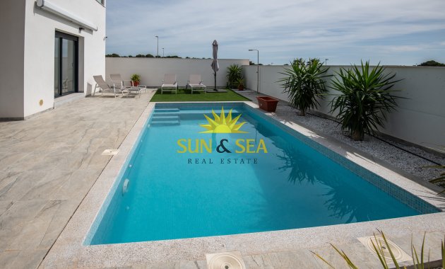 New Build - Villa - Pinar de Campoverde