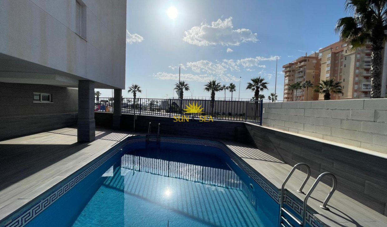 Location à long terme - Appartement - La Manga del Mar Menor - La Manga